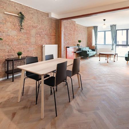 Two-Bedroom Apartments In The Heart Of أنتويرب المظهر الخارجي الصورة