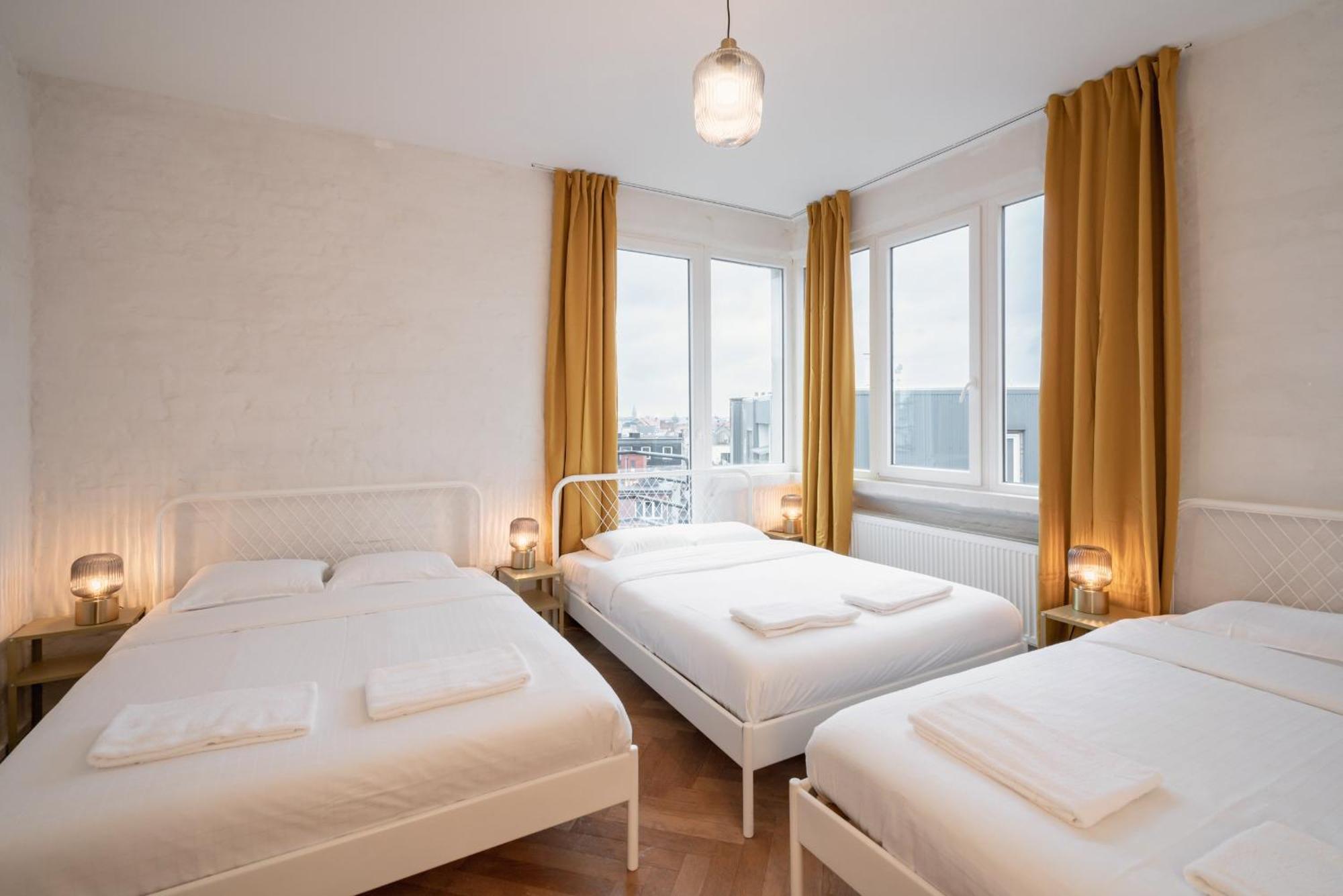 Two-Bedroom Apartments In The Heart Of أنتويرب المظهر الخارجي الصورة