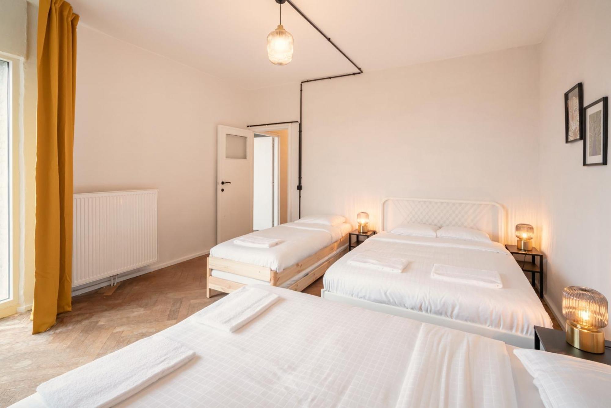 Two-Bedroom Apartments In The Heart Of أنتويرب المظهر الخارجي الصورة
