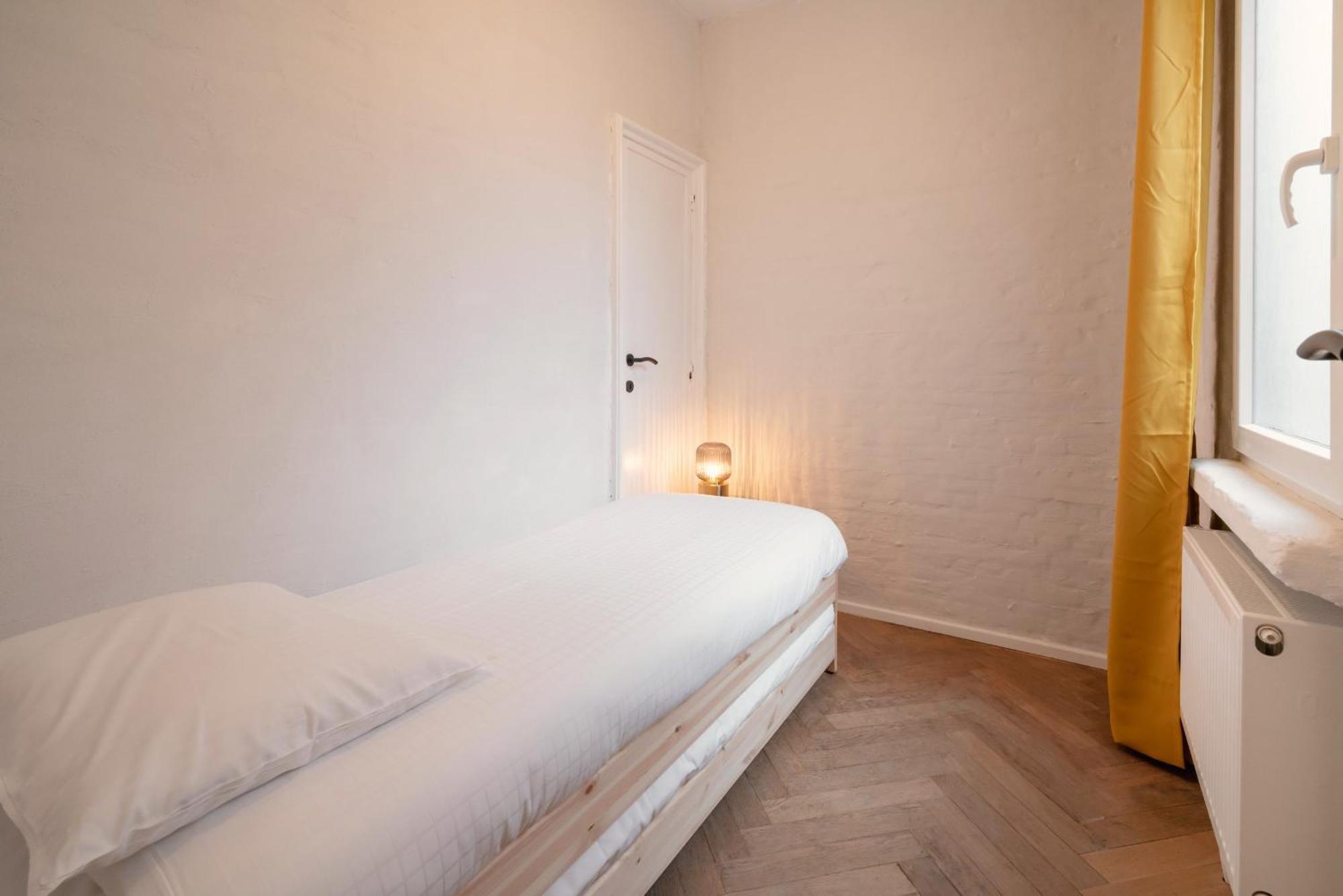 Two-Bedroom Apartments In The Heart Of أنتويرب المظهر الخارجي الصورة